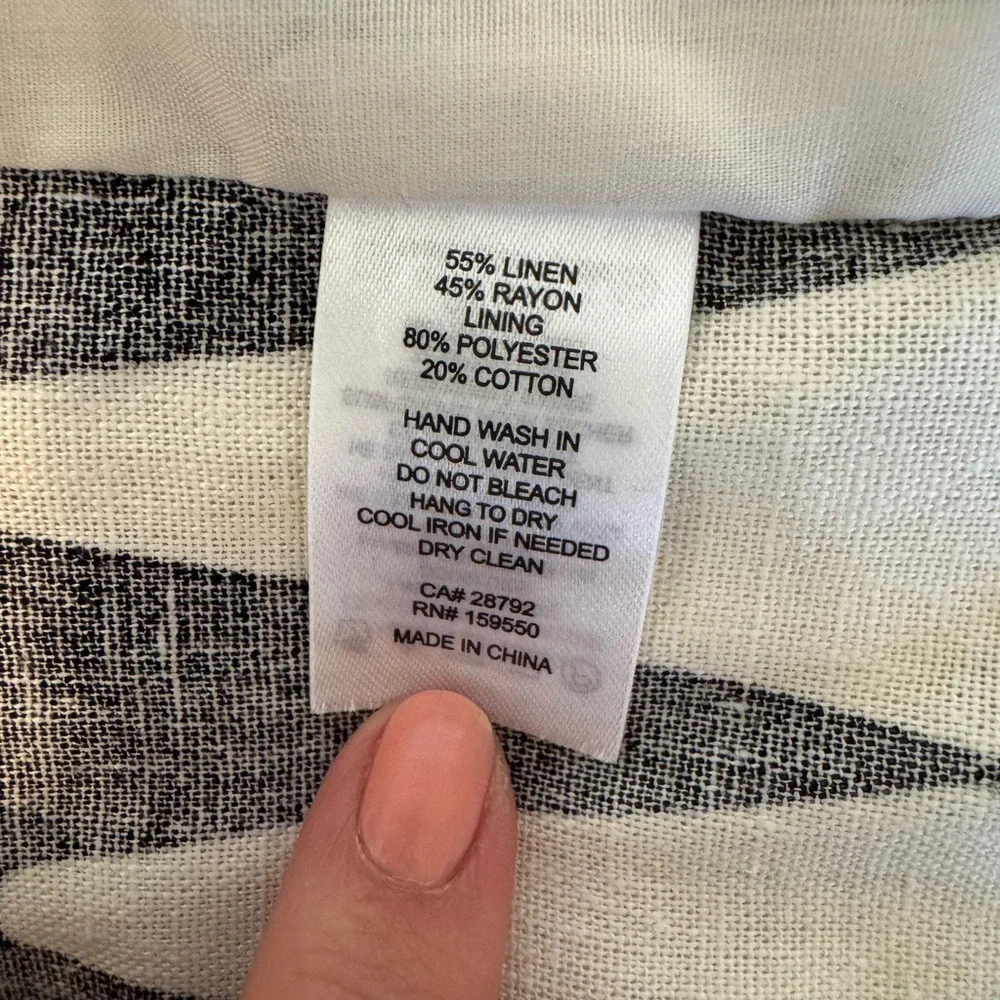 NWOT Maison d’Amelie Paris Black and White Geometric Blouse, S🦋